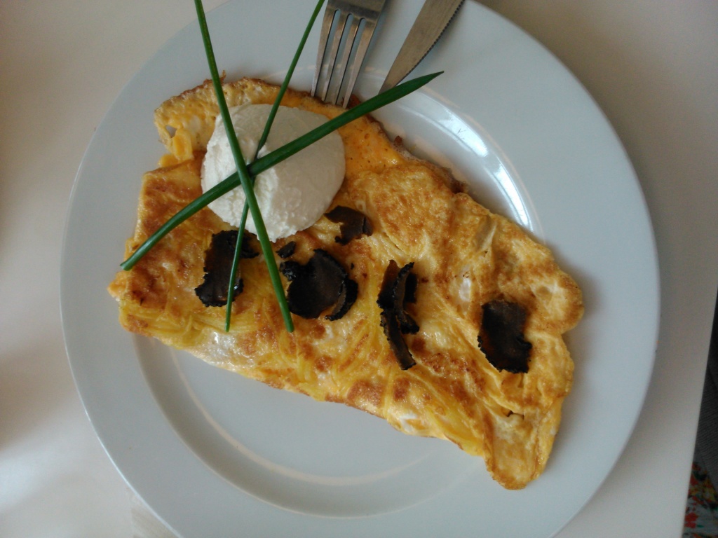 Omelette with truffles. Daphne's choice.